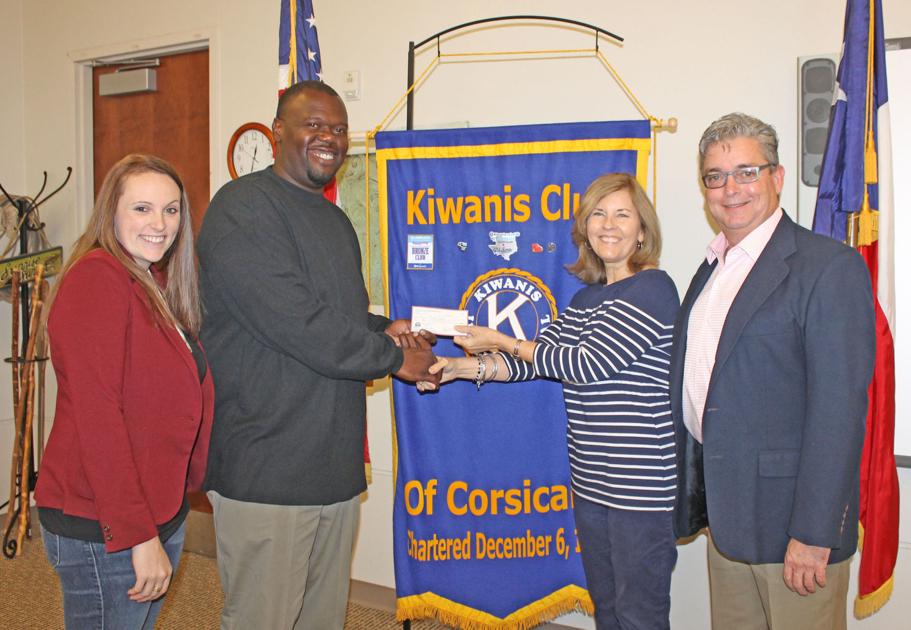 Kiwanis Club donates to the Boys and Girls Club
