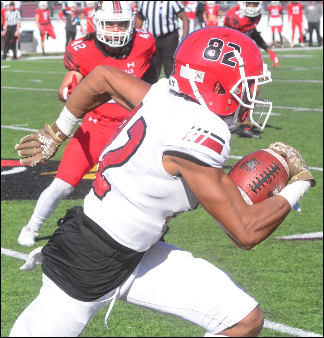 Navarro Football Bulldogs pull off amazing comeback to beat TVCC 2624