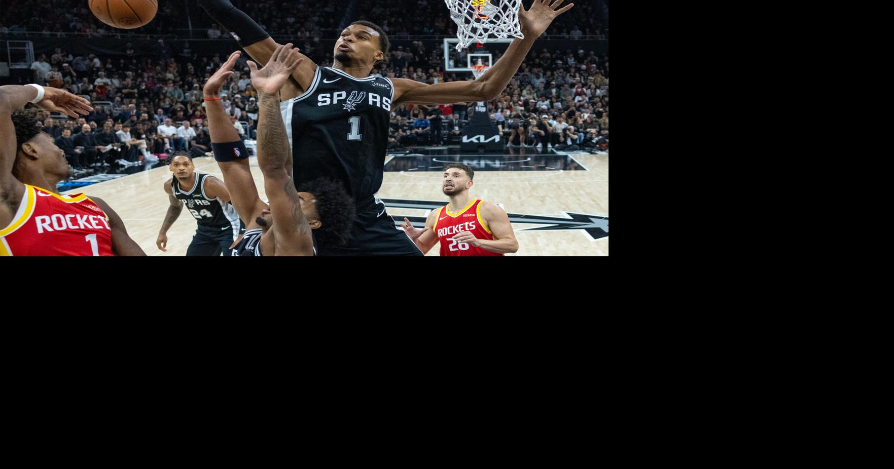 Amen Thompson blocks Wembanyama in final second as the Rockets beat the Spurs 114-110 in Austin