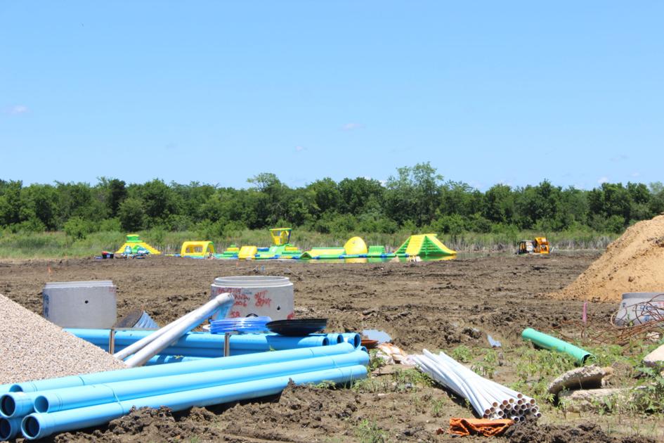 City to consider waterpark extension