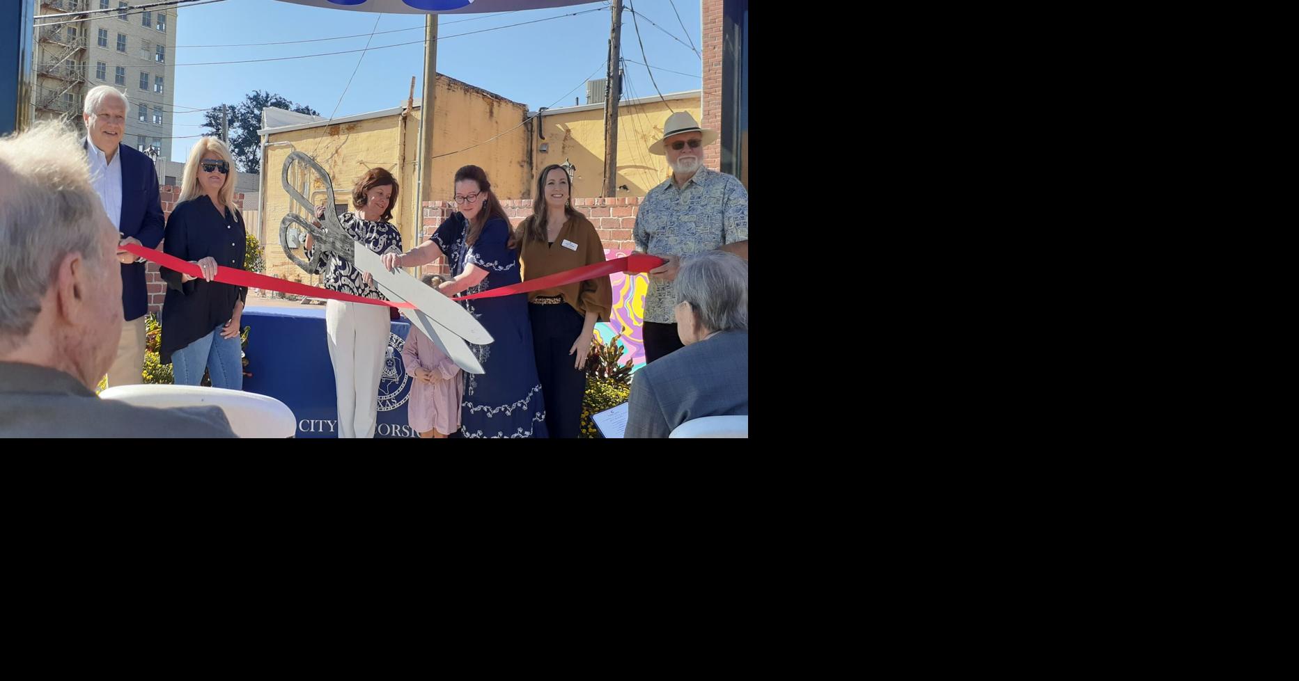 Campbell Arts Plaza holds dedication ceremony