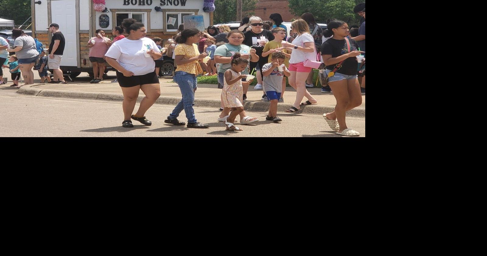 Library kicks off summer with carnival