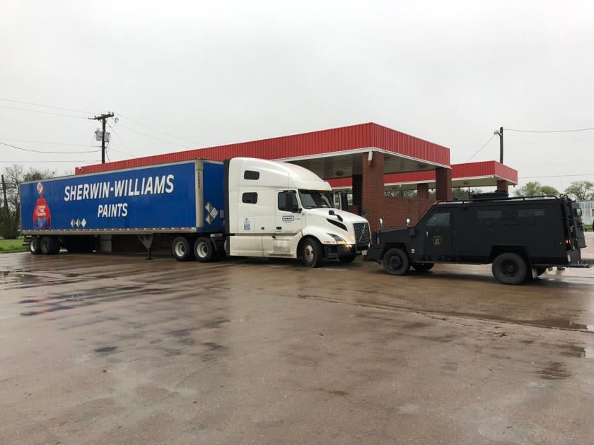 NCSO arrests wanted man after Dawson standoff