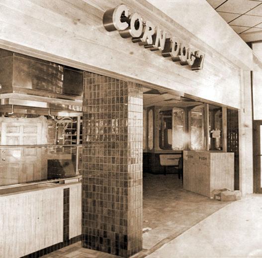 History: College Park Mall opens