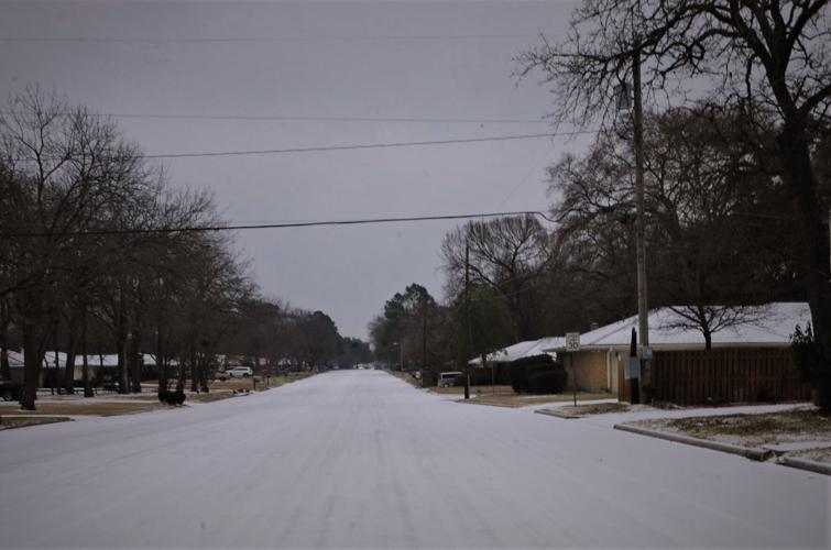 Wintry weather blanketing US to make rare dip to Gulf Coast News