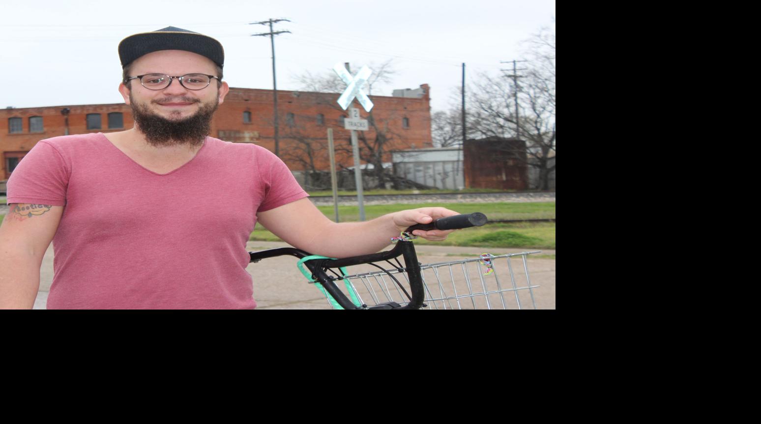 German man lands in Corsicana on voyage around the world