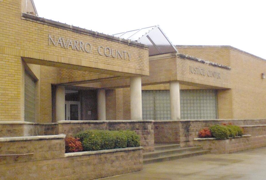 Navarro County Sheriff's Office welcomes new staff, celebrates promotion