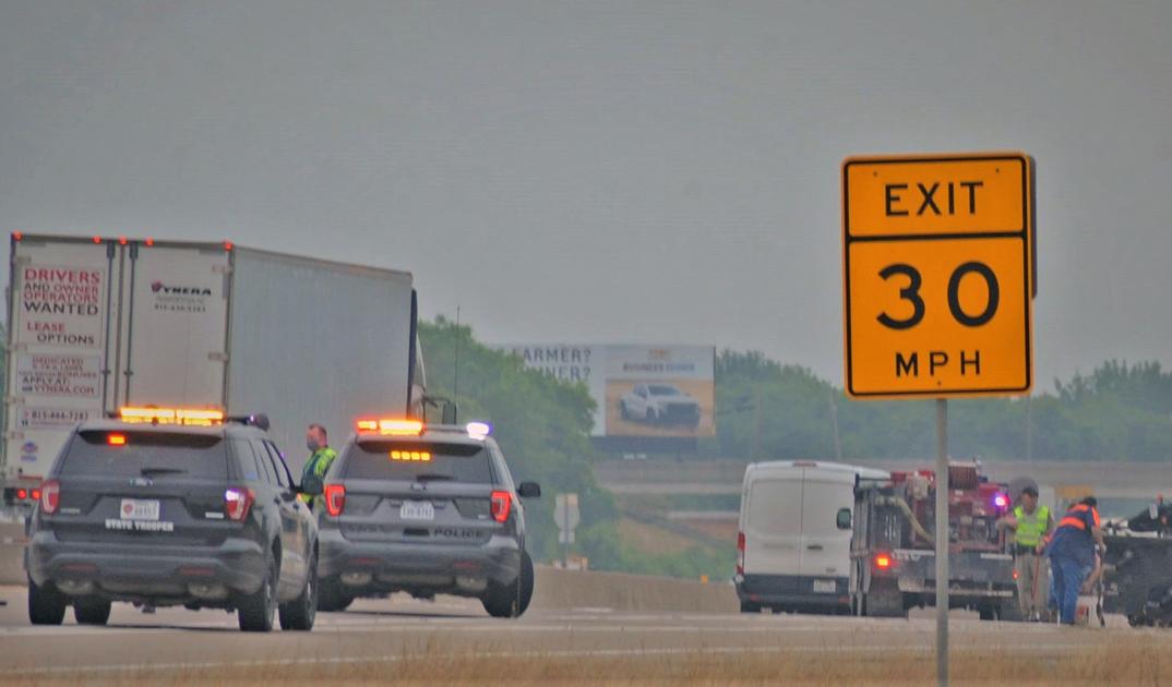 UPDATE: Multi-vehicle crash kills motorcyclist on I-45