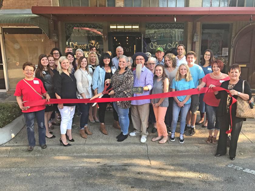 Chamber of Commerce host Sweet M's ribbon cutting