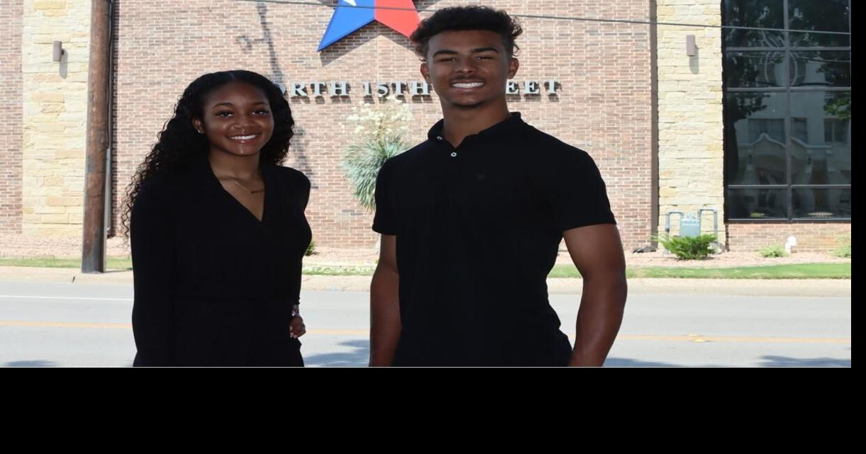 GC Sports: Rice's Saniya Burks, Corsicana's Adrian Baston are CNB&T Athletes of the Year