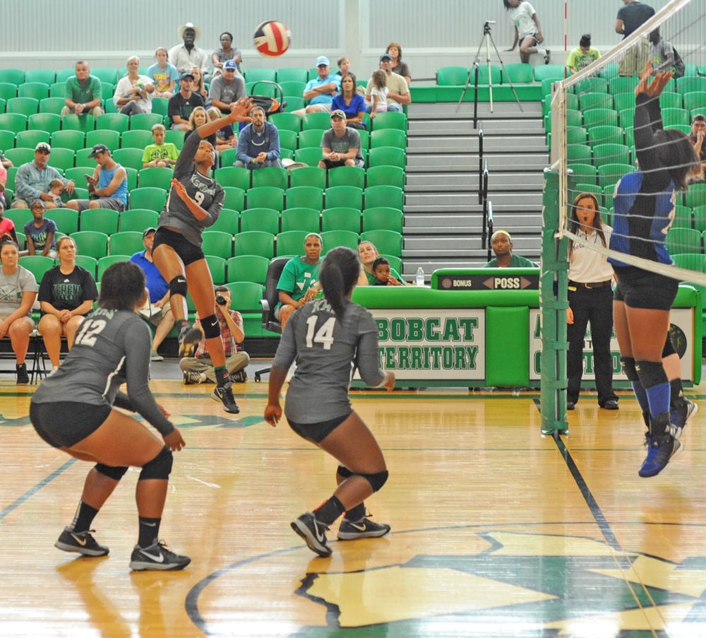 GC Volleyball Kerens LadyCats grow up fast Sports