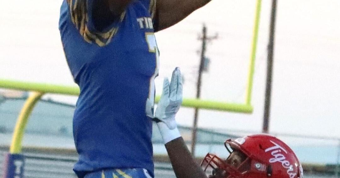 GC Football: Paul Borsellino's Photos from Corsicana-Terrell Football game