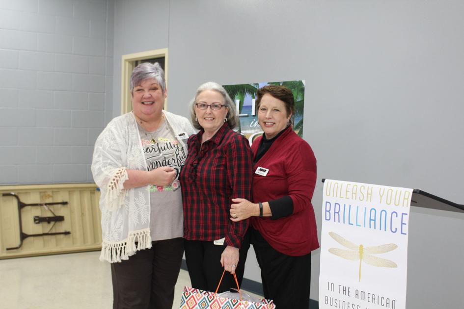Women supporting women &mdash; ABWA holds Valentine-themed luncheon
