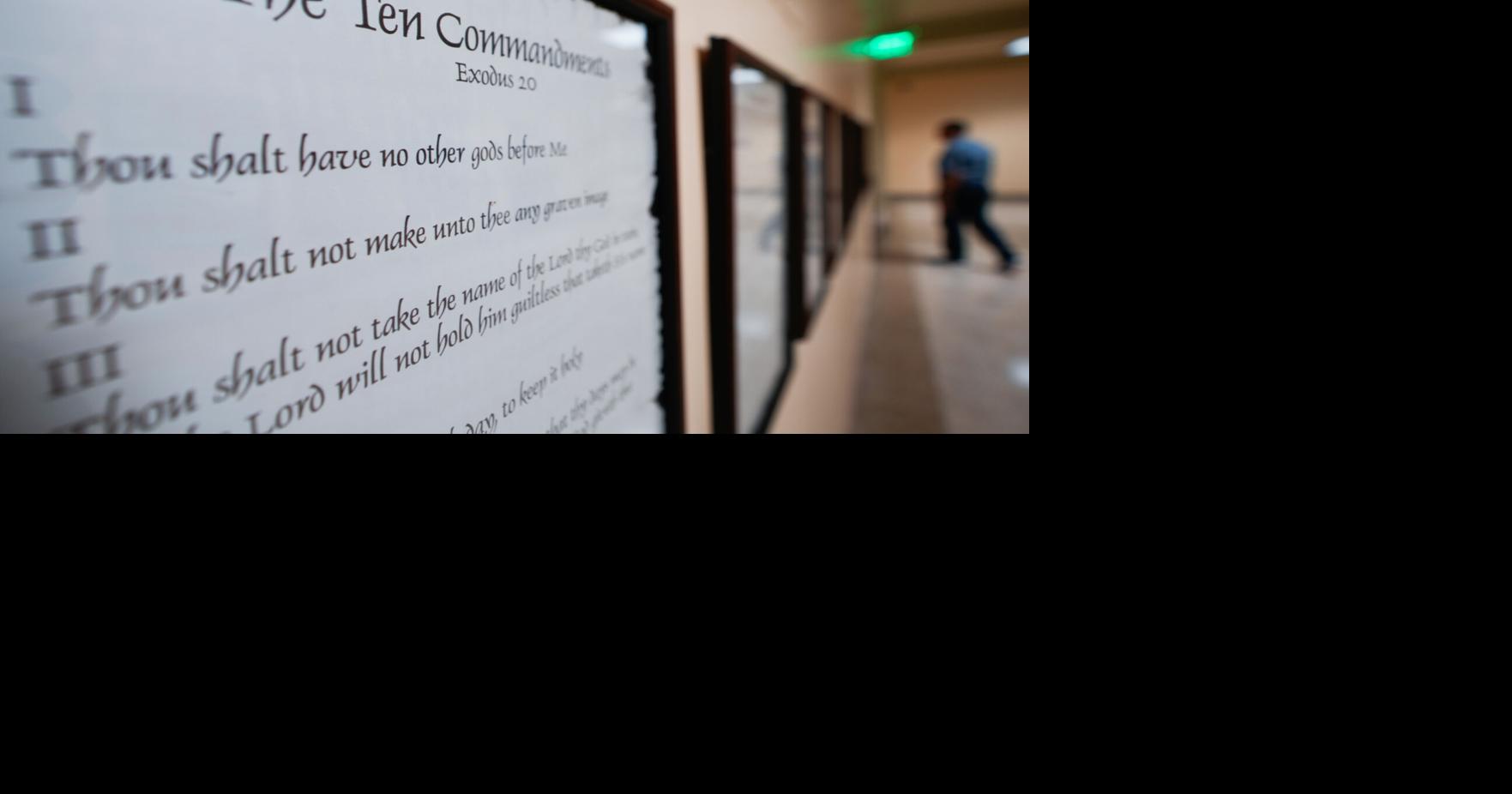 Texas can require public schools to display Ten Commandments in classrooms, court rules
