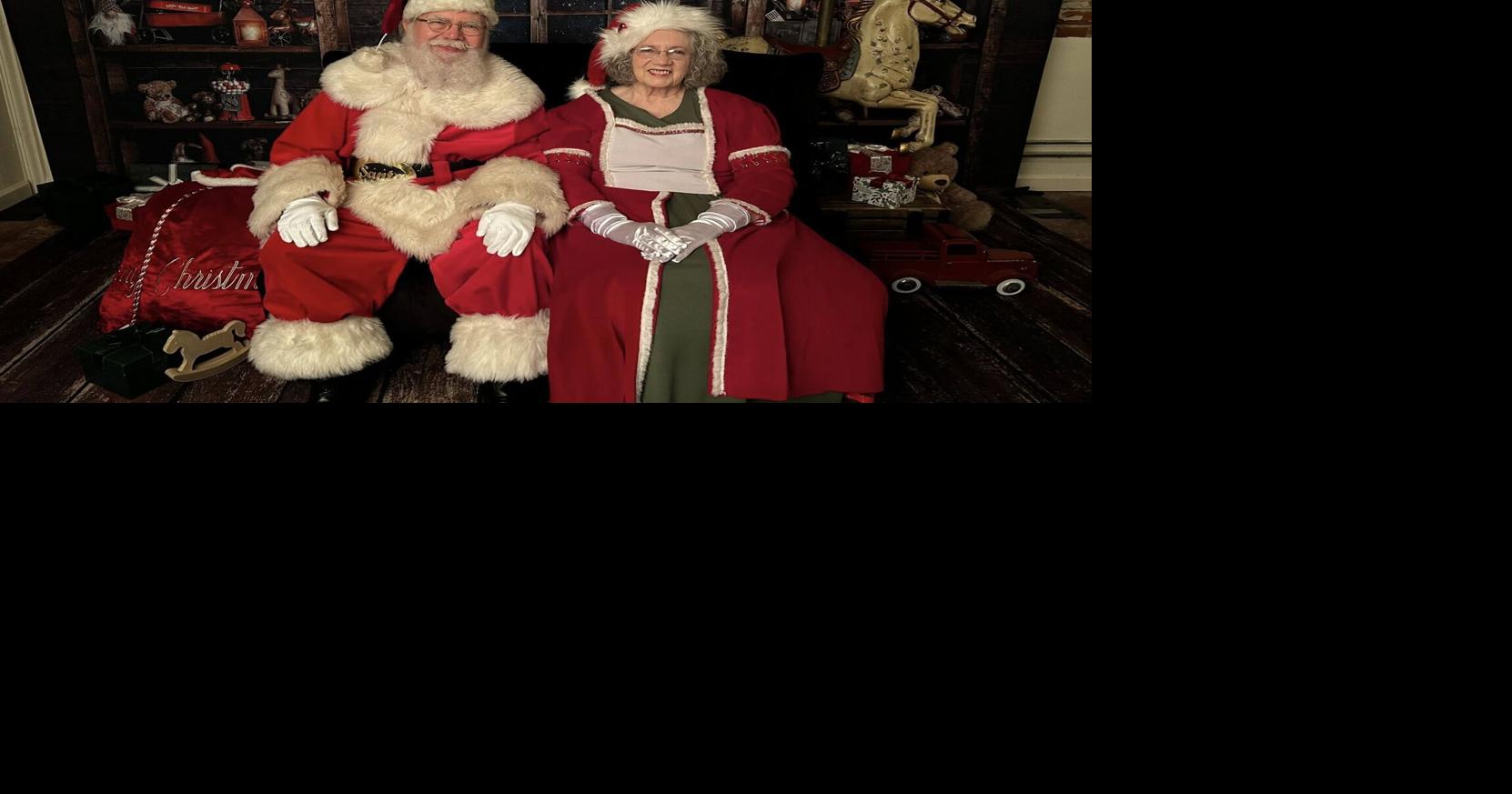Despite reschedule, tree lighting event delivers holiday cheer | News ...