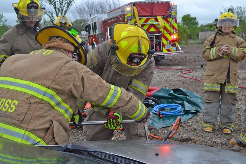 Extraction 101: Corsicana Citizen&rsquo;s Fire Academy week six