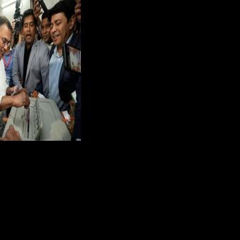 Bangladesh nationalists claim big election win, Islamists cry foul