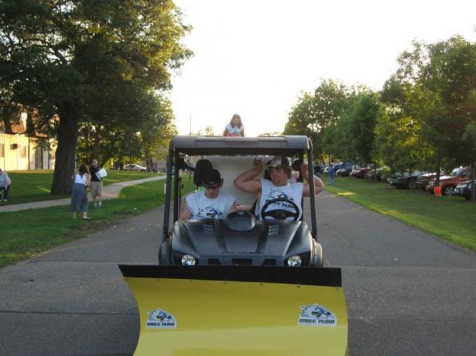 Isanti Parade