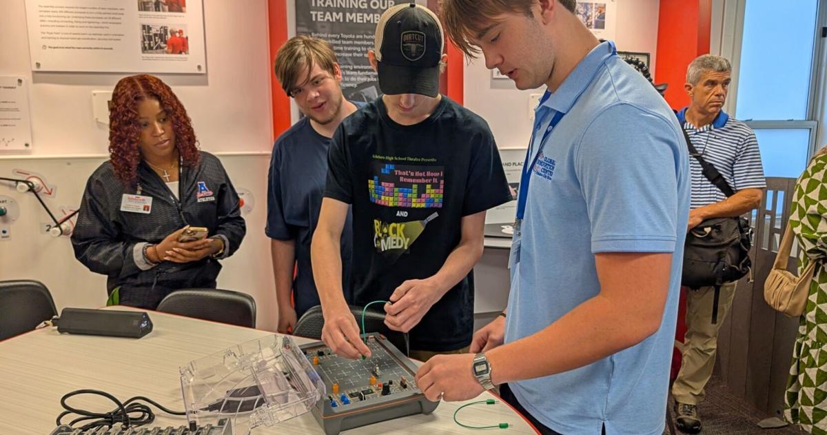 Asheboro schools unveil Toyota-related lab