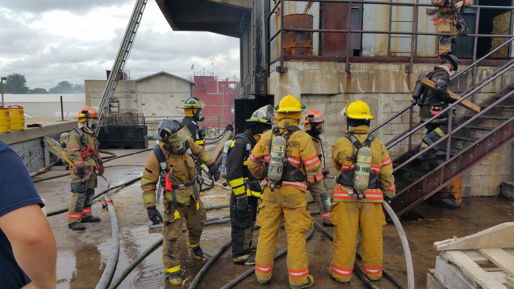 Spring Bay FD allows youths to explore firefighting careers News