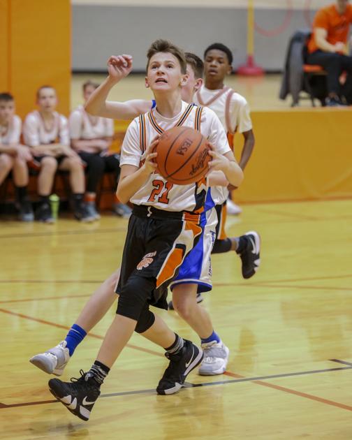 Wms Panthers Battle Cis Trojans In Sixth Grade Boys Basketball