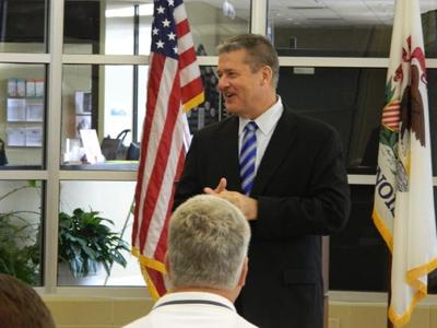 Dan Rutherford Il Local residents participate in Illinois State Treasurer's 'Cash Dash ...