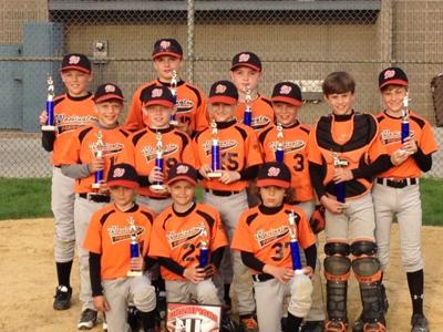 10u tournament glove panthers classic gold courierpapers proudly trophies held taking display place last their after