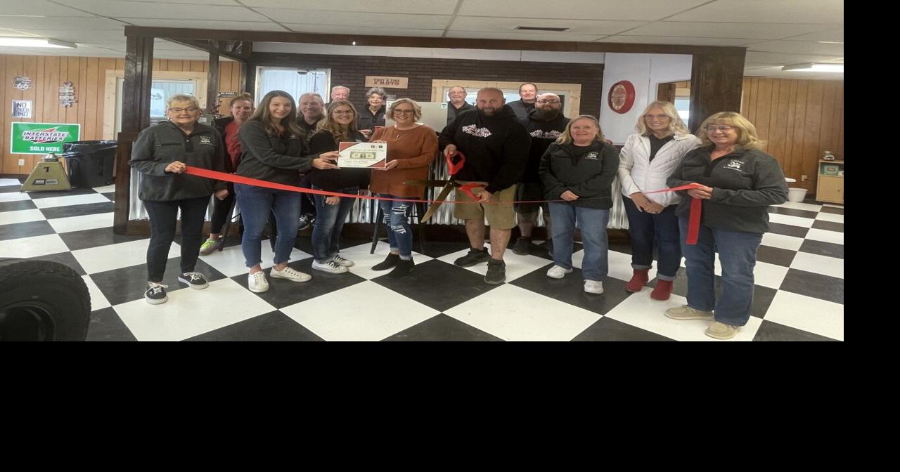Cutting the Ribbon on New Cozad Business News