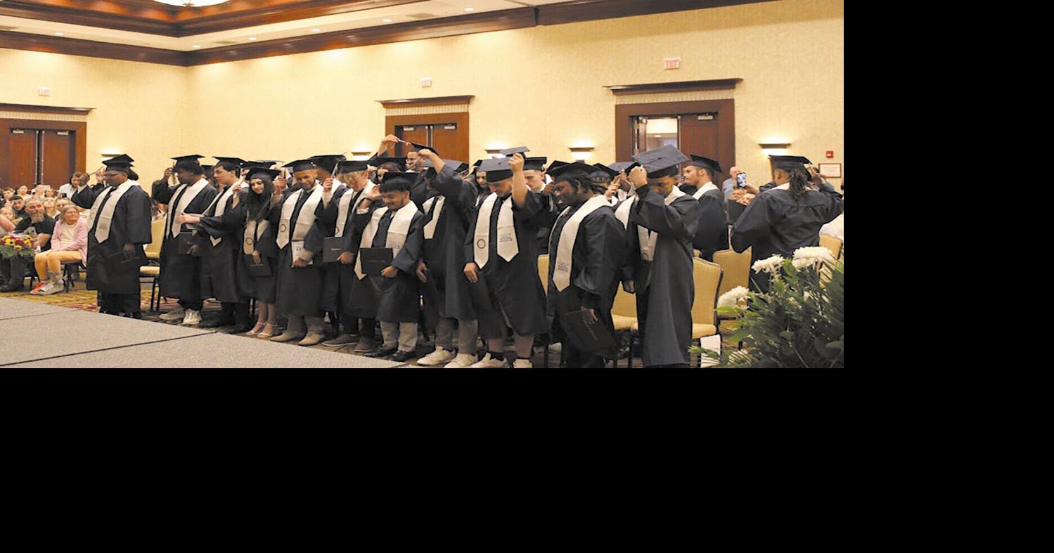 To AES grads: ‘You are your perseverance’ | Schools | cranstononline.com