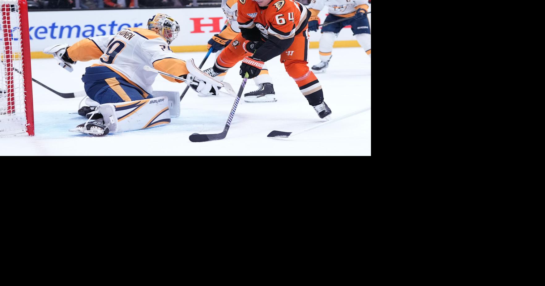 Justus Annunen stops 43 shots for 3rd career shutout in Predators' 5-0 ...