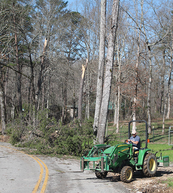 Storm causes damages, power outages Local News