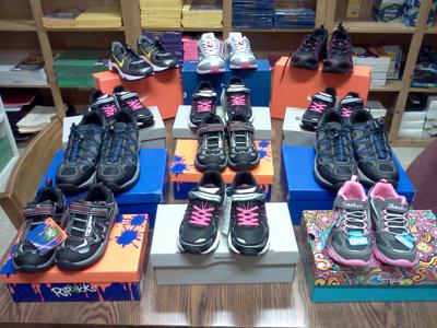 North Students Receive Shoes School News Crossville