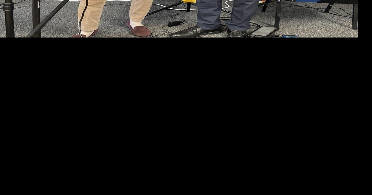 127 SENIORS Blind Date leads singalongs while performing