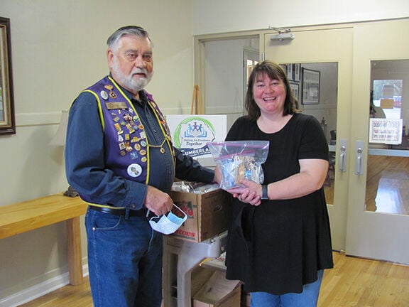 Crossville lions-diabetes kits Delivery.JPG