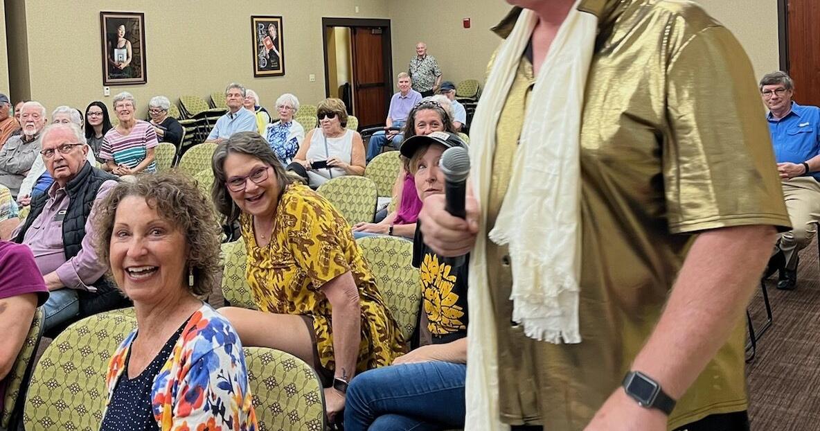 Plateau Pluckers perform hits of the past - Vimarsana News