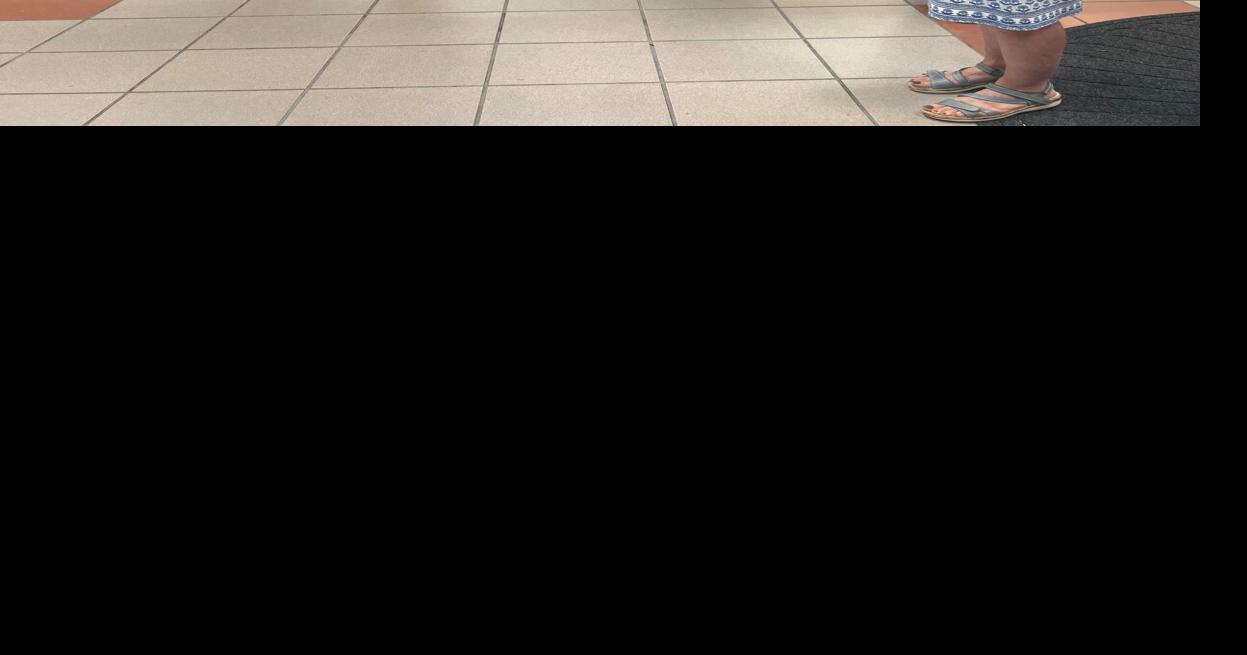 Moran Visits Winfield News