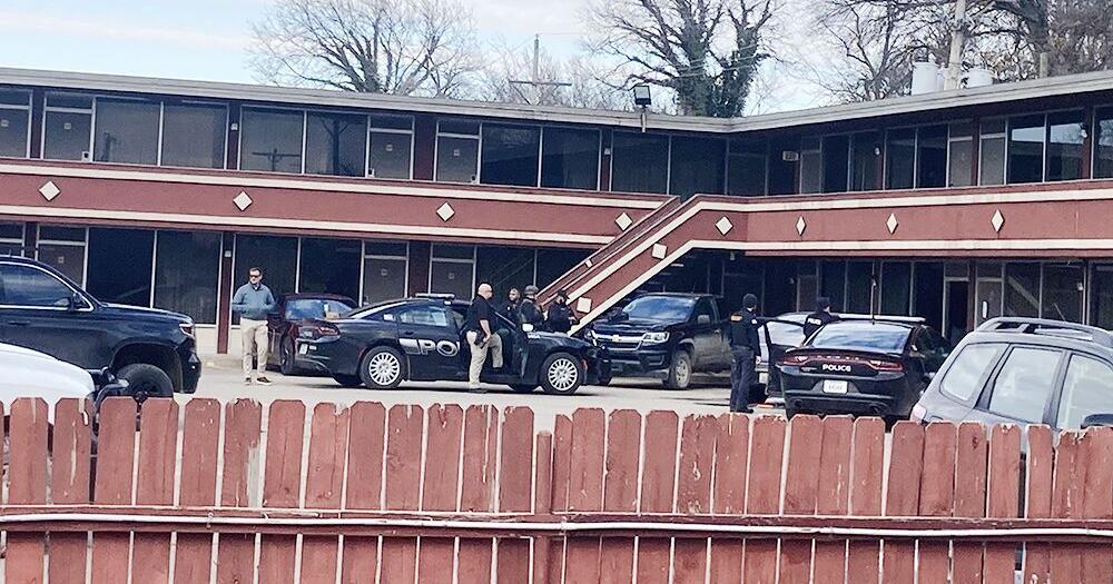 Standoff at Winfield motel ends with suspect in custody | News ...