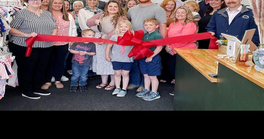 New resale shop opens in Winfield News