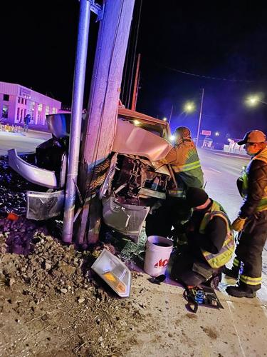 Crash into pole leads to DUI arrest | News | ctnewsonline.com
