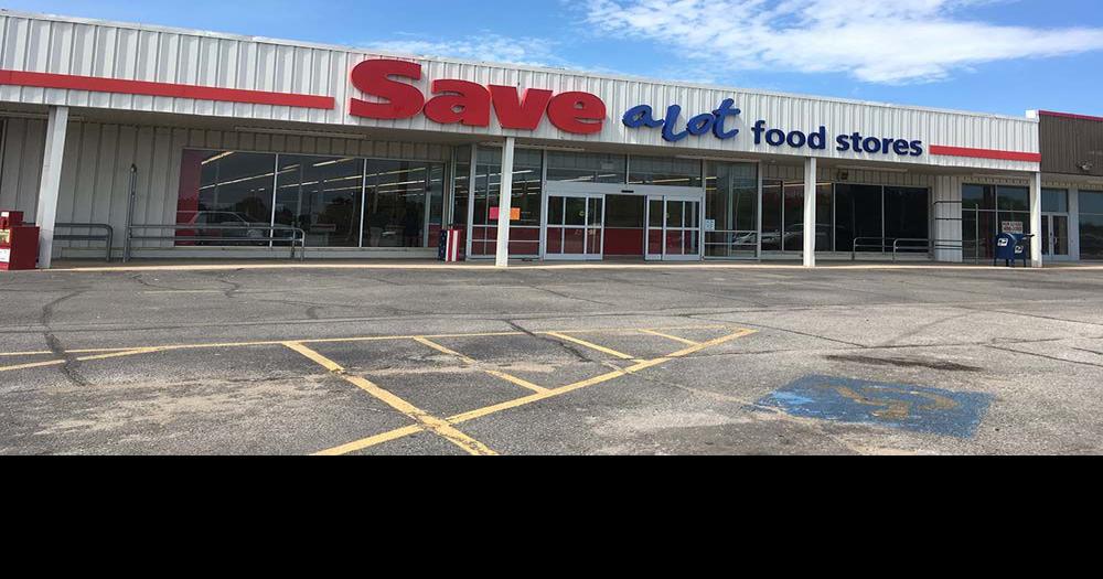 Grocery and variety store targeted for Winfield Plaza News