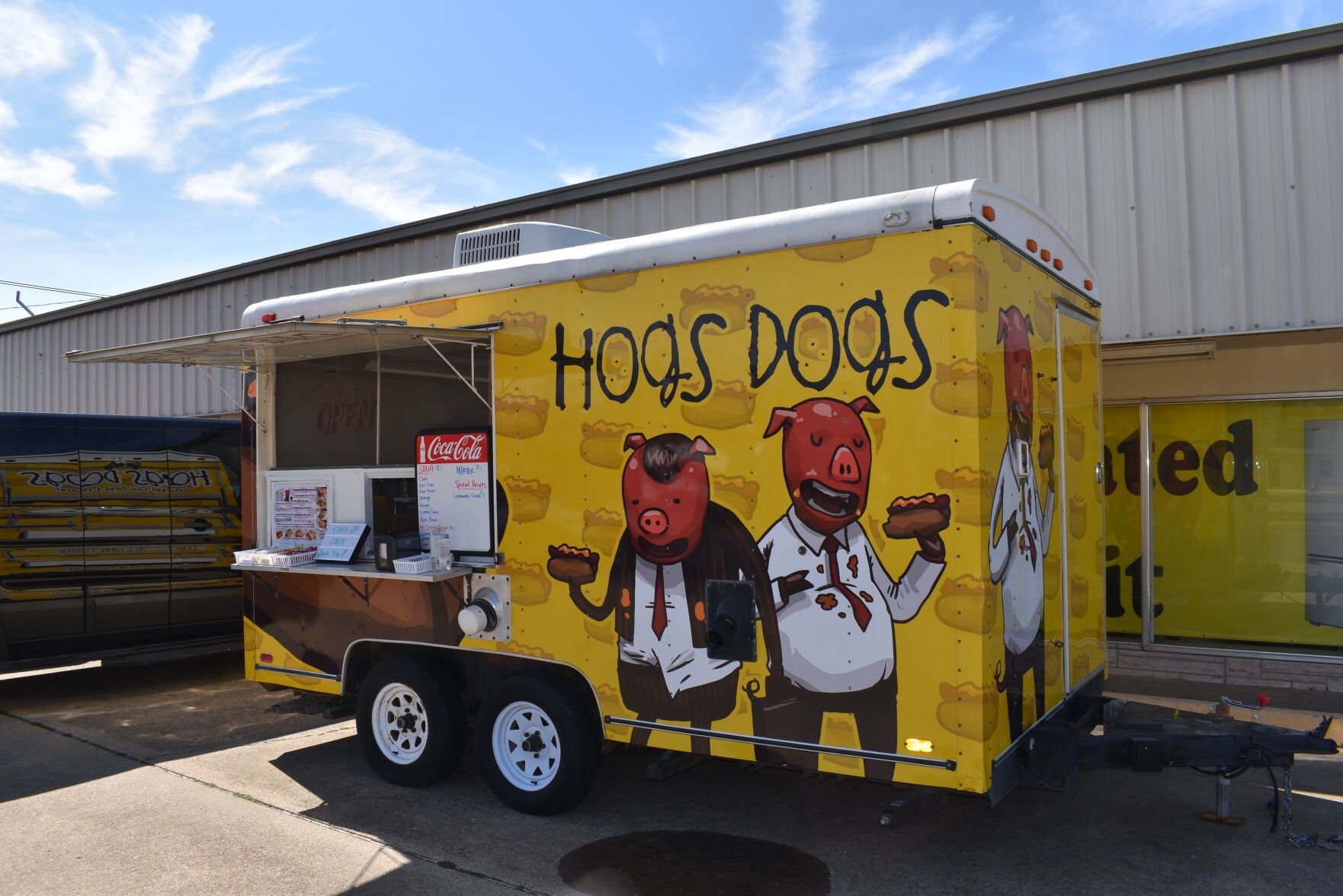 Specialty hot dogs at new food truck News ctnewsonline