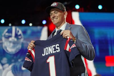Patriots wait, draft former Alabama QB Mac Jones at No. 15