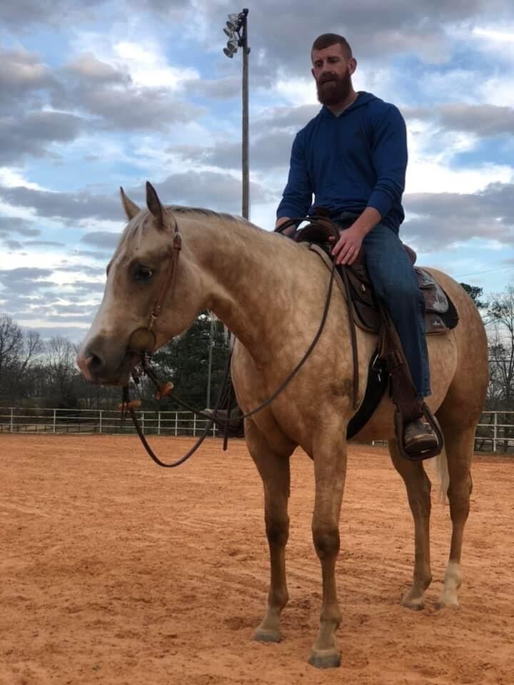 Anderson: NFL Hall of Famer Blount competes on a horse these days