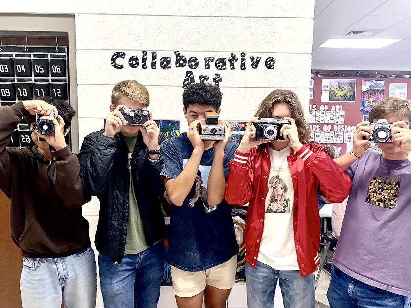 CHS students learn photography history, skills in fine arts | News