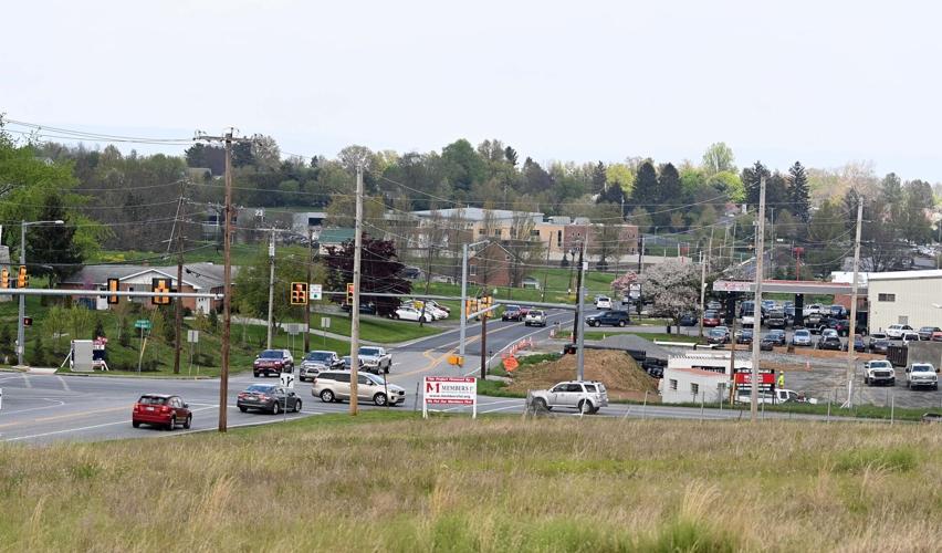 7Eleven construction in progress in Upper Allen Township, apartments
