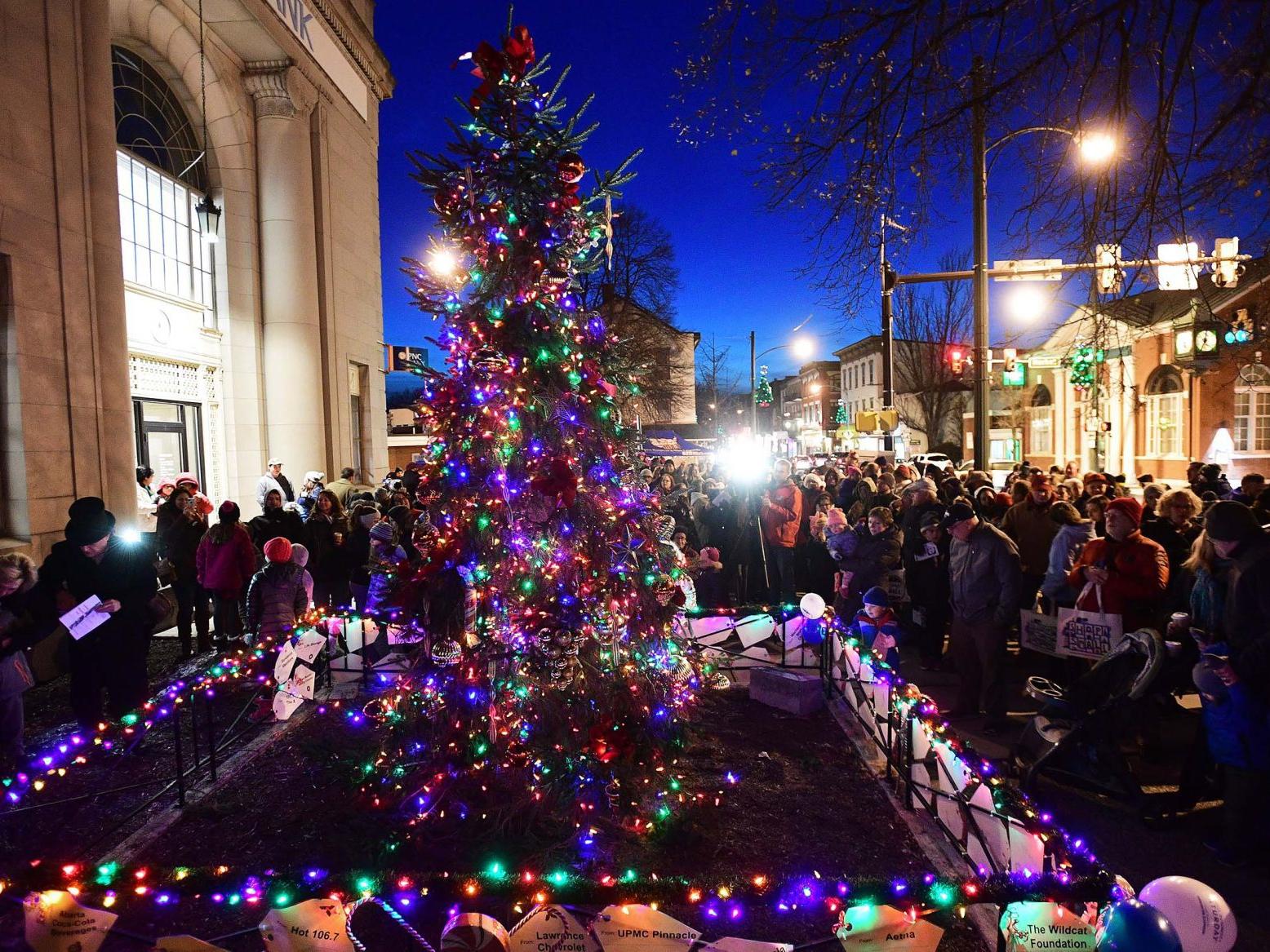 Mechanicsburg Pa 2021 Christmas Parade Photos Mechanicsburg Tree Lighting Ceremony Photo Galleries Cumberlink Com Mechanicsburg Pa 2021 Christmas Parade Photos Mechanicsburg Tree Lighting Ceremony Photo Galleries Cumberlink Com