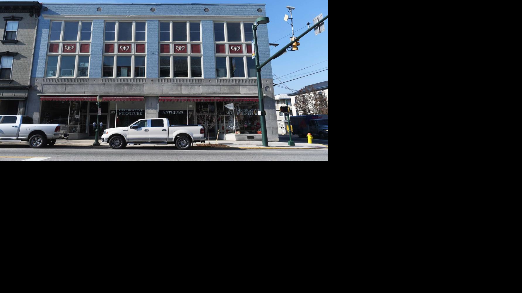 Photos The Carlisle Antique Mall prepares to open Photo Galleries