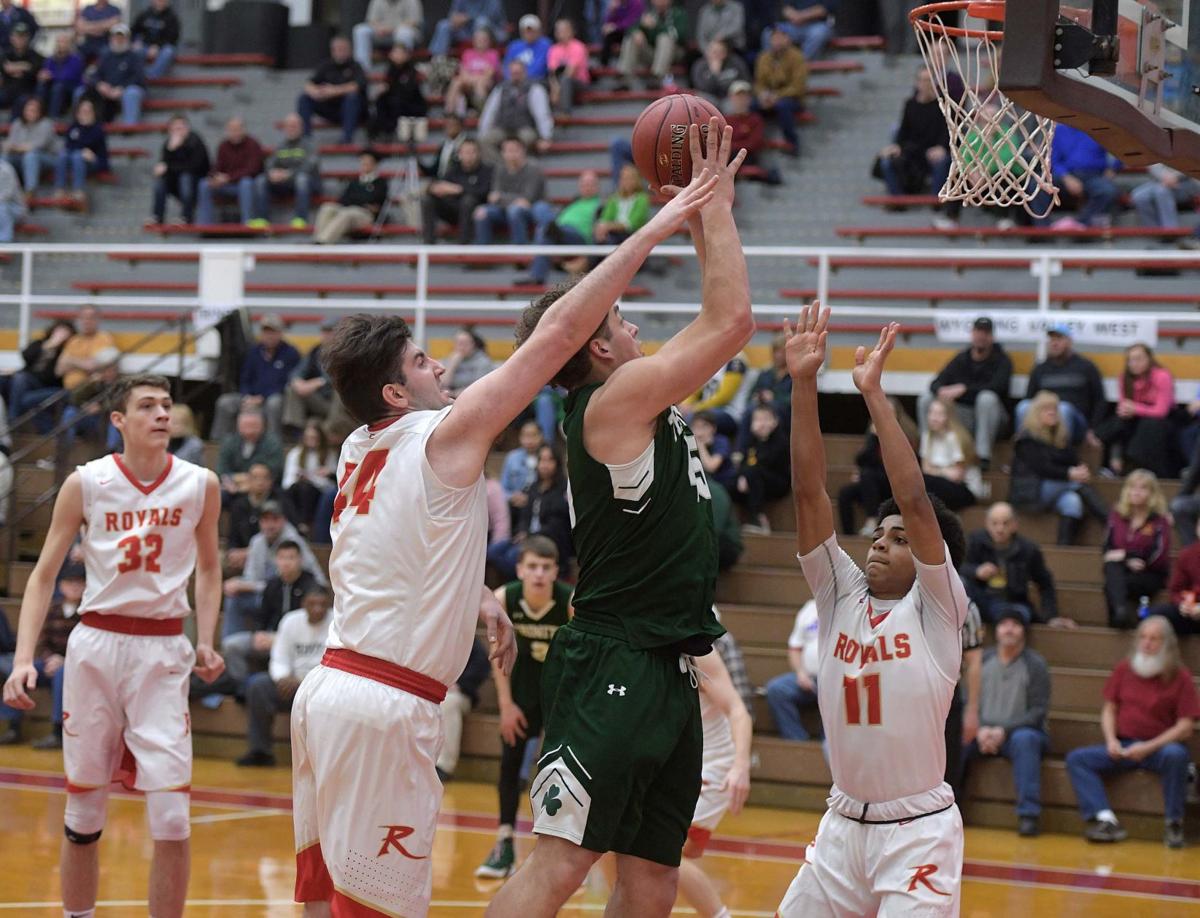 Piaa Boys Basketball Trinity Boys Beats Holy Redeemer To Advance