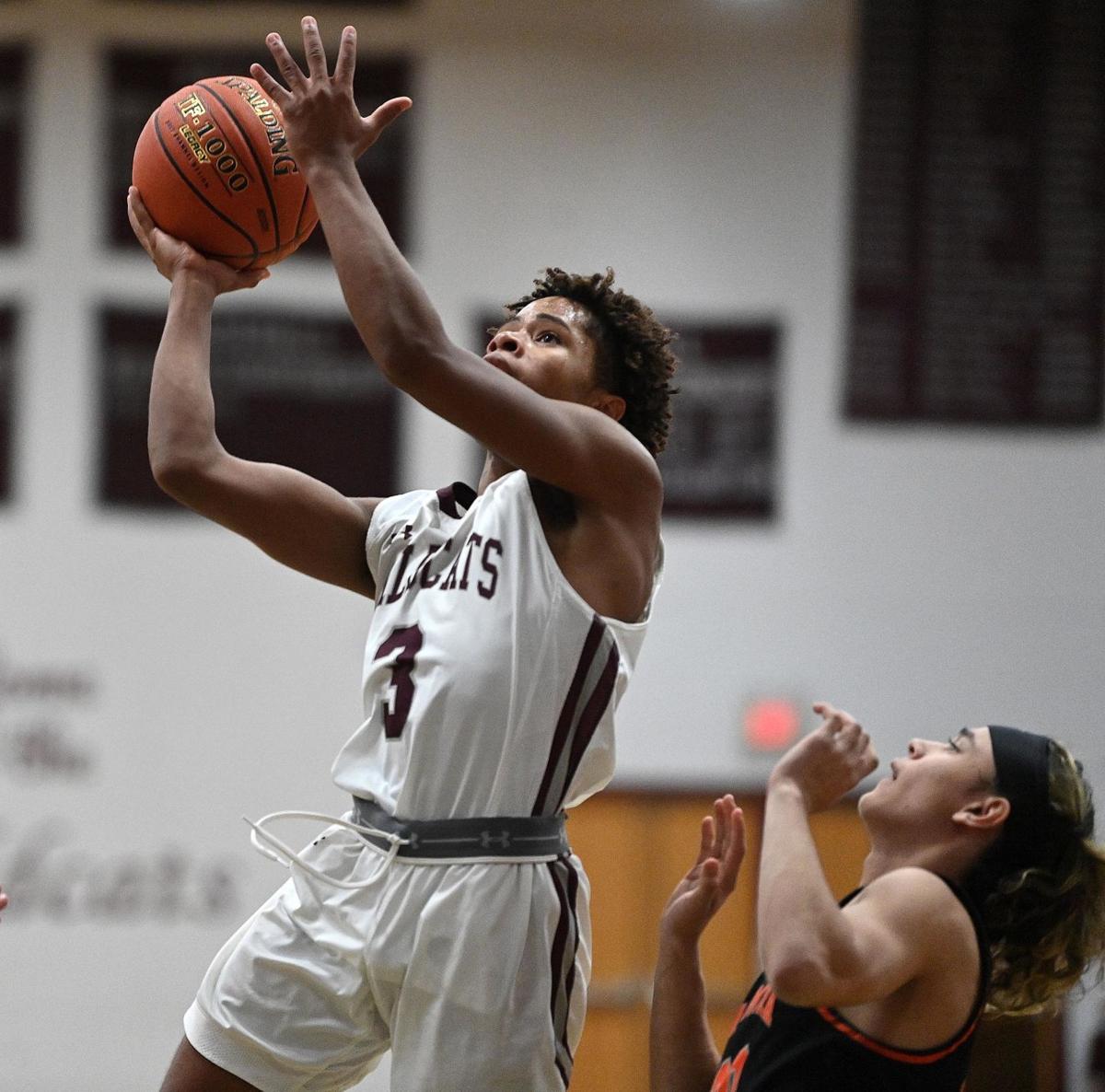 We play like we're 7-feet tall': Josh Smith's fire leads Mechanicsburg  basketball to district quarterfinals over Greencastle-Antrim 