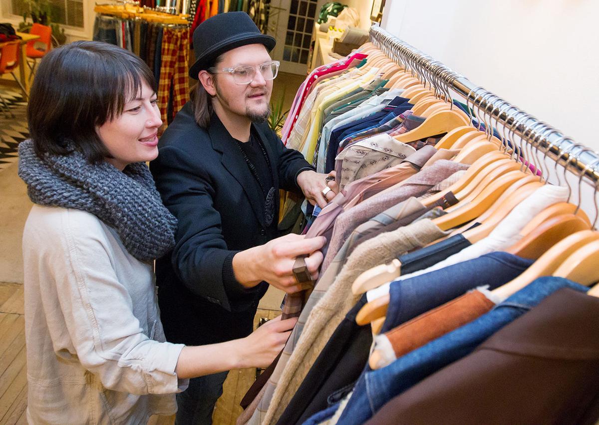 'Project Runway' winner Jay McCarroll makes fashion stop in Carlisle